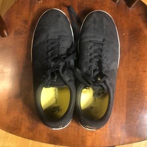 Nike black lunarlon sneakers low cut size 10.5 men